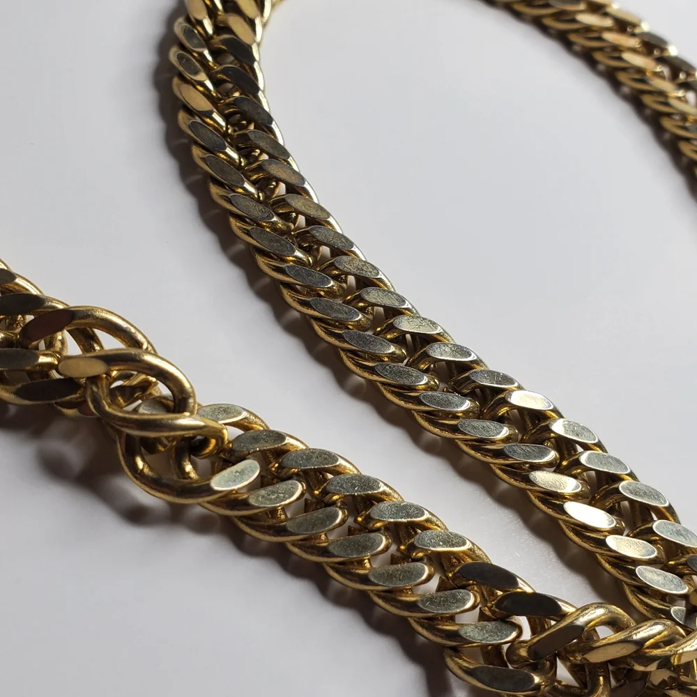 Vintage Gold tone Metal Chucky heavy chain necklace 24" Cuban Chain - Picture 5 of 8